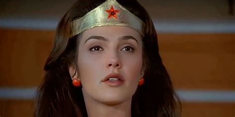 Gal Gadot Stars In 1970s Wonder Woman TV Show In Deepfake。